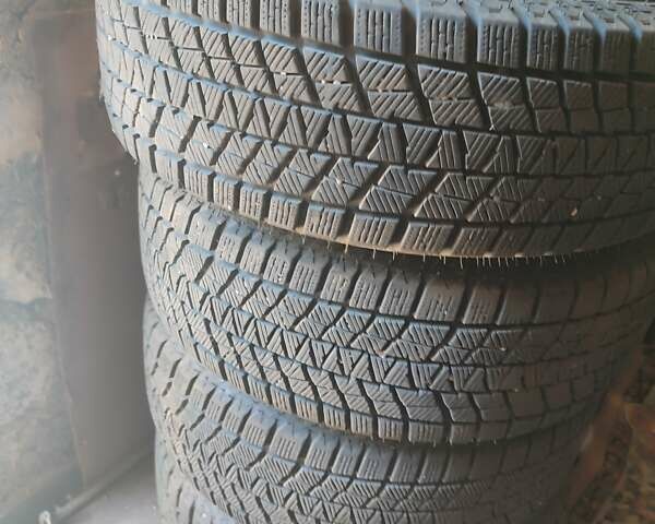 Серый Тойота Королла Версо, объемом двигателя 1.79 л и пробегом 247 тыс. км за 7900 $, фото 3 на Automoto.ua