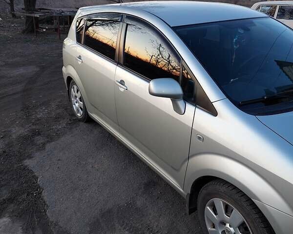 Серый Тойота Королла Версо, объемом двигателя 1.79 л и пробегом 247 тыс. км за 7900 $, фото 7 на Automoto.ua