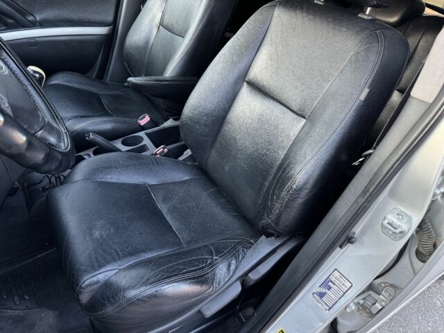 Серый Тойота Королла Версо, объемом двигателя 2 л и пробегом 285 тыс. км за 5200 $, фото 5 на Automoto.ua