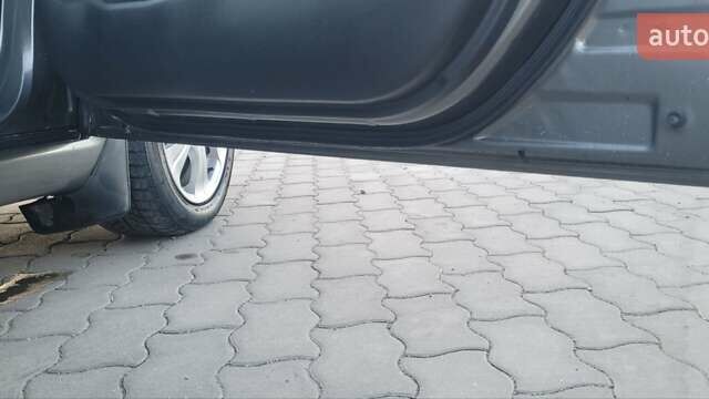 Серый Тойота Королла Версо, объемом двигателя 2 л и пробегом 313 тыс. км за 5700 $, фото 15 на Automoto.ua