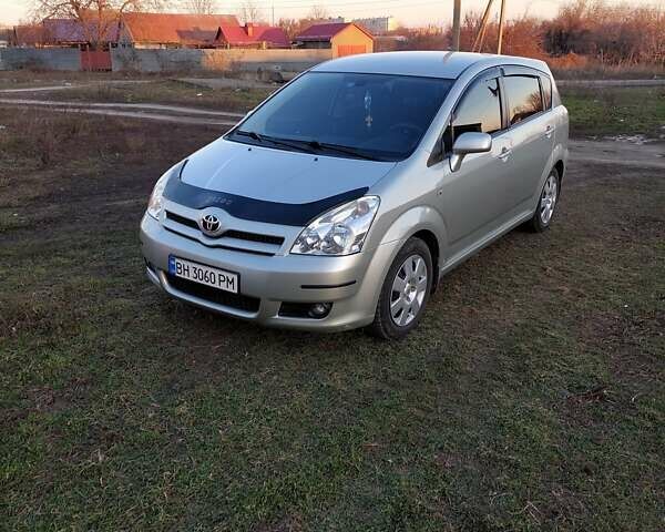 Серый Тойота Королла Версо, объемом двигателя 1.79 л и пробегом 247 тыс. км за 7900 $, фото 8 на Automoto.ua