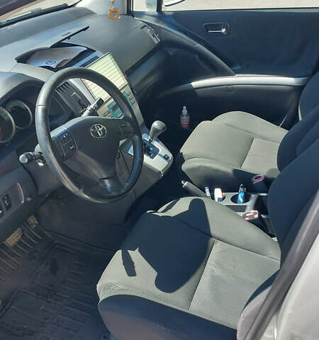 Сірий Тойота Королла Версо, об'ємом двигуна 1.8 л та пробігом 253 тис. км за 6300 $, фото 7 на Automoto.ua