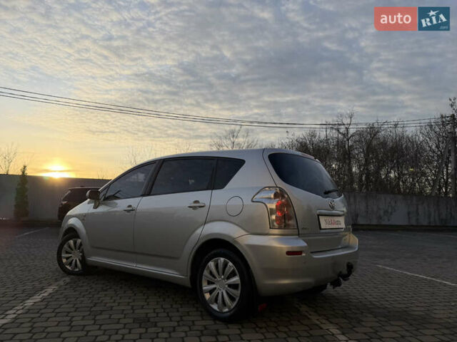 Серый Тойота Королла Версо, объемом двигателя 2.2 л и пробегом 268 тыс. км за 7850 $, фото 15 на Automoto.ua