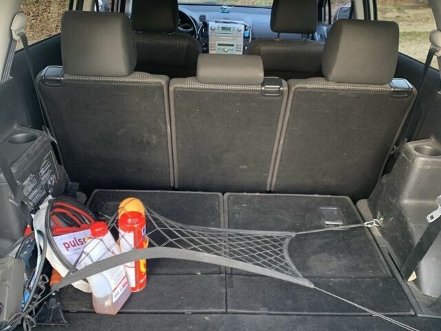 Серый Тойота Королла Версо, объемом двигателя 2.2 л и пробегом 293 тыс. км за 5500 $, фото 6 на Automoto.ua