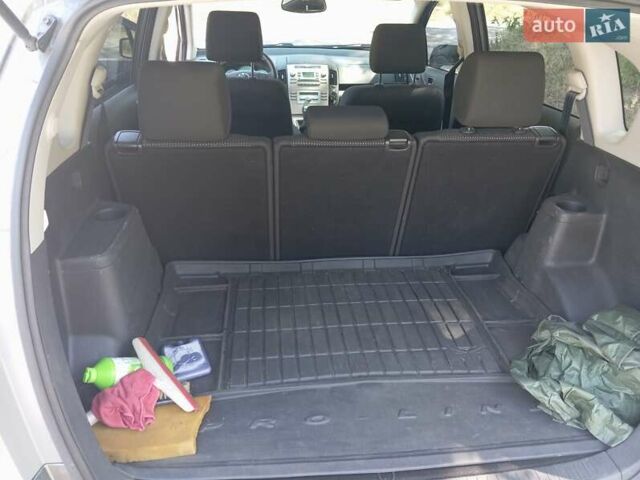 Сірий Тойота Королла Версо, об'ємом двигуна 2.2 л та пробігом 194 тис. км за 7300 $, фото 12 на Automoto.ua