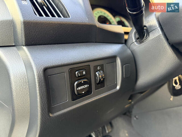 Серый Тойота Королла Версо, объемом двигателя 2.2 л и пробегом 268 тыс. км за 7850 $, фото 34 на Automoto.ua