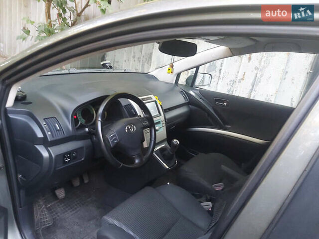 Серый Тойота Королла Версо, объемом двигателя 2.23 л и пробегом 330 тыс. км за 5950 $, фото 11 на Automoto.ua