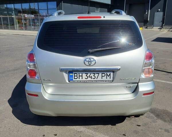 Серый Тойота Королла Версо, объемом двигателя 2.2 л и пробегом 256 тыс. км за 6500 $, фото 3 на Automoto.ua