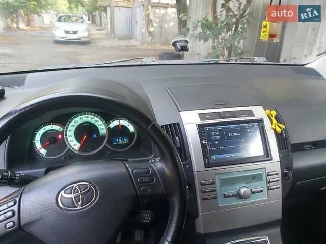 Серый Тойота Королла Версо, объемом двигателя 2.23 л и пробегом 330 тыс. км за 5950 $, фото 12 на Automoto.ua