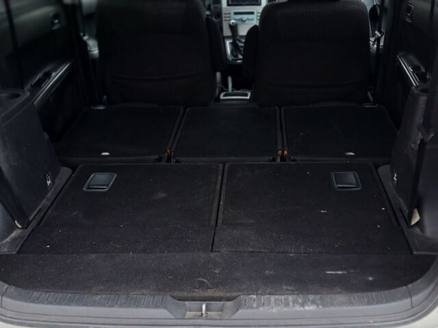 Серый Тойота Королла Версо, объемом двигателя 2.2 л и пробегом 480 тыс. км за 5500 $, фото 6 на Automoto.ua