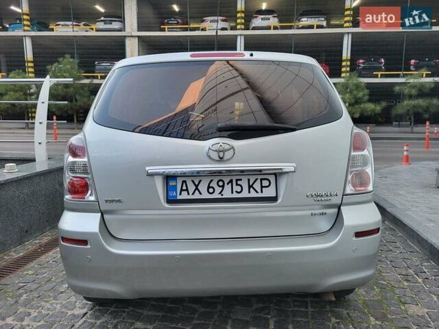 Серый Тойота Королла Версо, объемом двигателя 2.2 л и пробегом 197 тыс. км за 7300 $, фото 87 на Automoto.ua