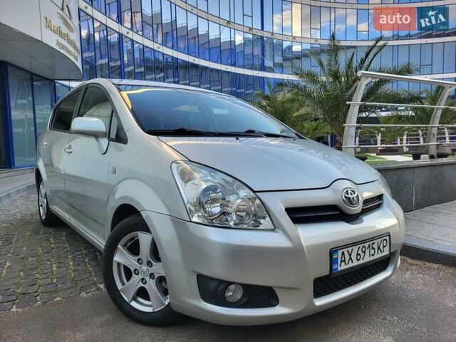 Серый Тойота Королла Версо, объемом двигателя 2.2 л и пробегом 197 тыс. км за 7300 $, фото 83 на Automoto.ua