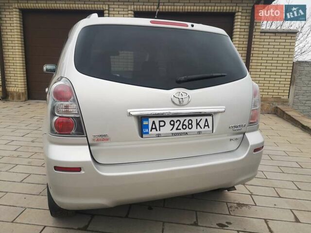 Серый Тойота Королла Версо, объемом двигателя 2.23 л и пробегом 291 тыс. км за 7000 $, фото 2 на Automoto.ua