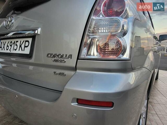 Серый Тойота Королла Версо, объемом двигателя 2.2 л и пробегом 197 тыс. км за 7300 $, фото 21 на Automoto.ua