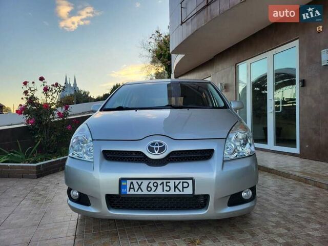 Серый Тойота Королла Версо, объемом двигателя 2.2 л и пробегом 197 тыс. км за 7300 $, фото 70 на Automoto.ua