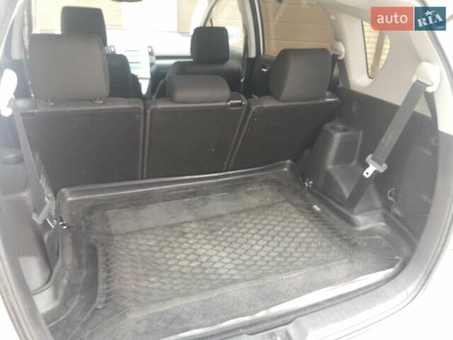 Серый Тойота Королла Версо, объемом двигателя 2.23 л и пробегом 291 тыс. км за 7000 $, фото 11 на Automoto.ua