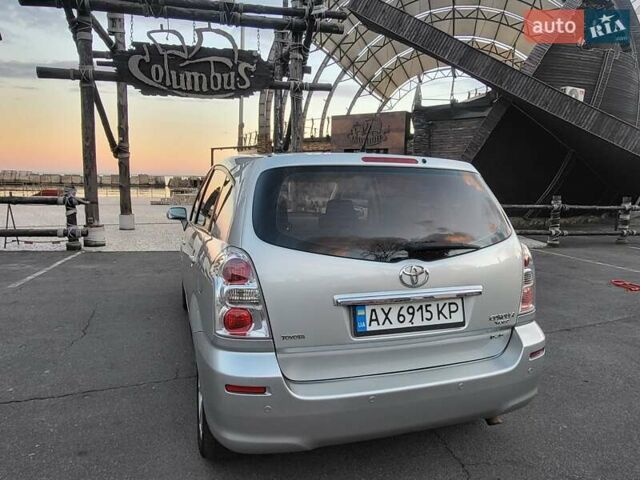 Серый Тойота Королла Версо, объемом двигателя 2.2 л и пробегом 197 тыс. км за 7300 $, фото 14 на Automoto.ua
