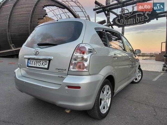 Серый Тойота Королла Версо, объемом двигателя 2.2 л и пробегом 197 тыс. км за 7300 $, фото 11 на Automoto.ua