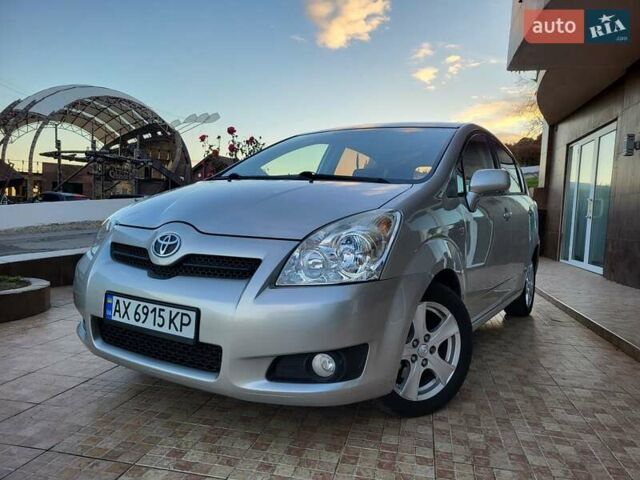 Серый Тойота Королла Версо, объемом двигателя 2.2 л и пробегом 197 тыс. км за 7300 $, фото 77 на Automoto.ua