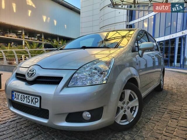 Серый Тойота Королла Версо, объемом двигателя 2.2 л и пробегом 197 тыс. км за 7300 $, фото 96 на Automoto.ua