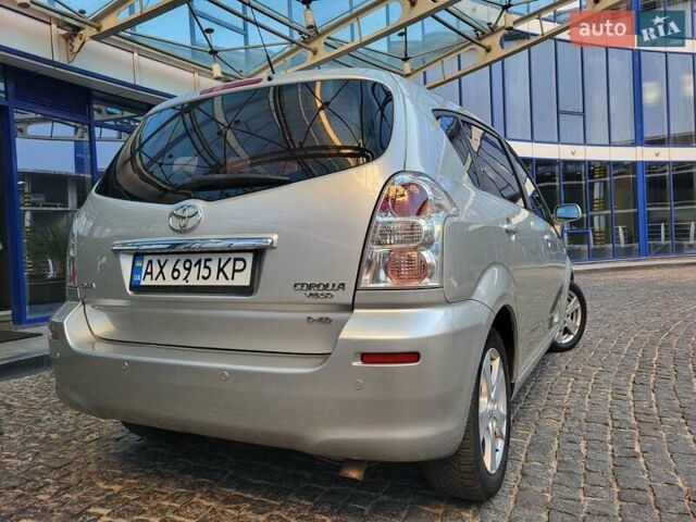 Серый Тойота Королла Версо, объемом двигателя 2.2 л и пробегом 197 тыс. км за 7300 $, фото 92 на Automoto.ua