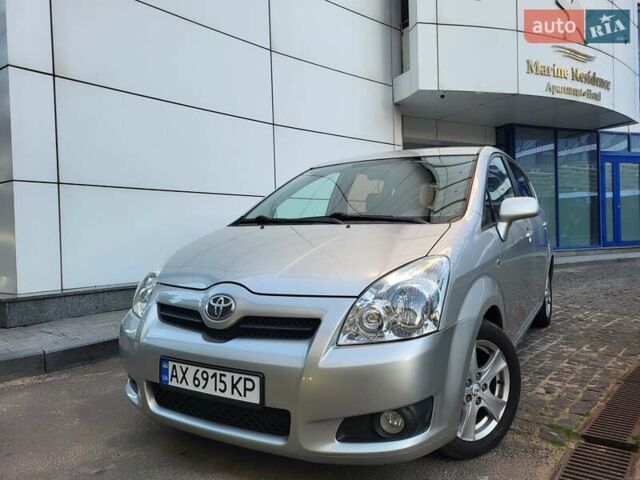 Серый Тойота Королла Версо, объемом двигателя 2.2 л и пробегом 197 тыс. км за 7300 $, фото 81 на Automoto.ua