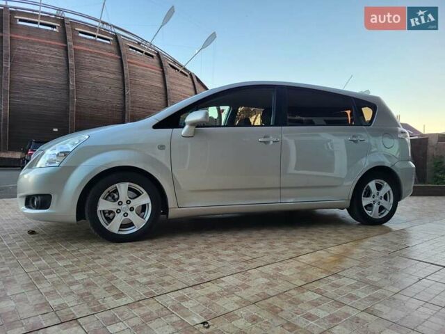 Серый Тойота Королла Версо, объемом двигателя 2.2 л и пробегом 197 тыс. км за 7300 $, фото 76 на Automoto.ua