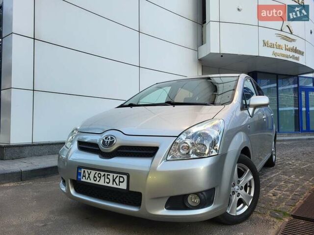 Серый Тойота Королла Версо, объемом двигателя 2.2 л и пробегом 197 тыс. км за 7300 $, фото 84 на Automoto.ua