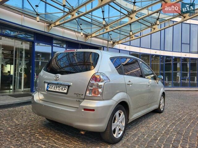 Серый Тойота Королла Версо, объемом двигателя 2.2 л и пробегом 197 тыс. км за 7300 $, фото 103 на Automoto.ua