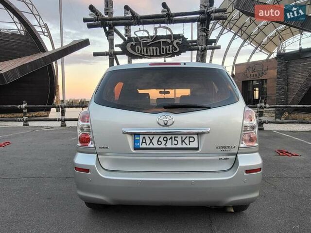 Серый Тойота Королла Версо, объемом двигателя 2.2 л и пробегом 197 тыс. км за 7300 $, фото 15 на Automoto.ua