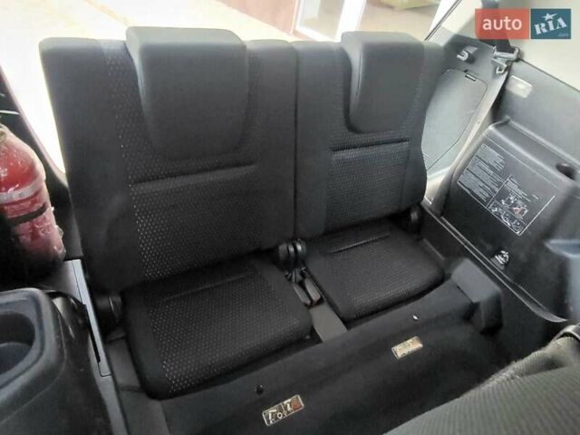 Серый Тойота Королла Версо, объемом двигателя 2.2 л и пробегом 197 тыс. км за 7300 $, фото 43 на Automoto.ua