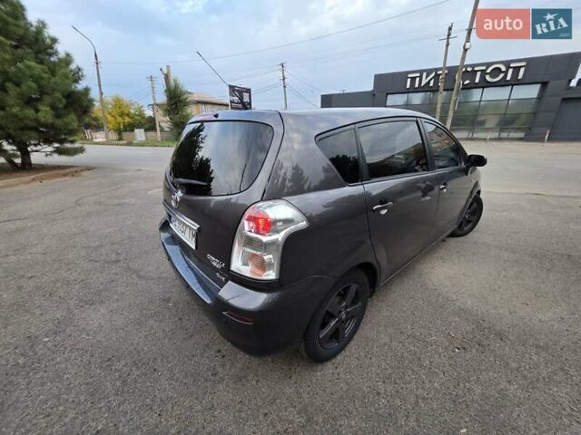 Серый Тойота Королла Версо, объемом двигателя 2.23 л и пробегом 250 тыс. км за 7299 $, фото 2 на Automoto.ua