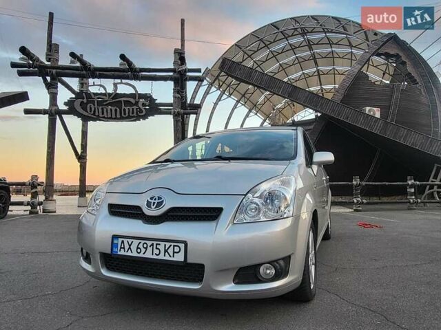 Серый Тойота Королла Версо, объемом двигателя 2.2 л и пробегом 197 тыс. км за 7300 $, фото 20 на Automoto.ua