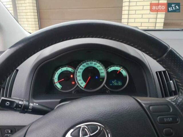Серый Тойота Королла Версо, объемом двигателя 2.23 л и пробегом 291 тыс. км за 7000 $, фото 9 на Automoto.ua