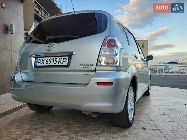Серый Тойота Королла Версо, объемом двигателя 2.2 л и пробегом 197 тыс. км за 7300 $, фото 78 на Automoto.ua