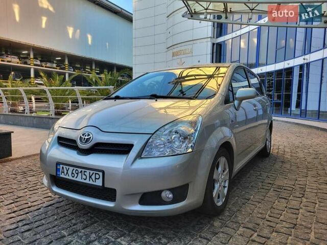 Серый Тойота Королла Версо, объемом двигателя 2.2 л и пробегом 197 тыс. км за 7300 $, фото 105 на Automoto.ua