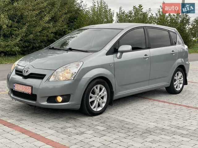 Сірий Тойота Королла Версо, об'ємом двигуна 2.2 л та пробігом 275 тис. км за 7400 $, фото 1 на Automoto.ua