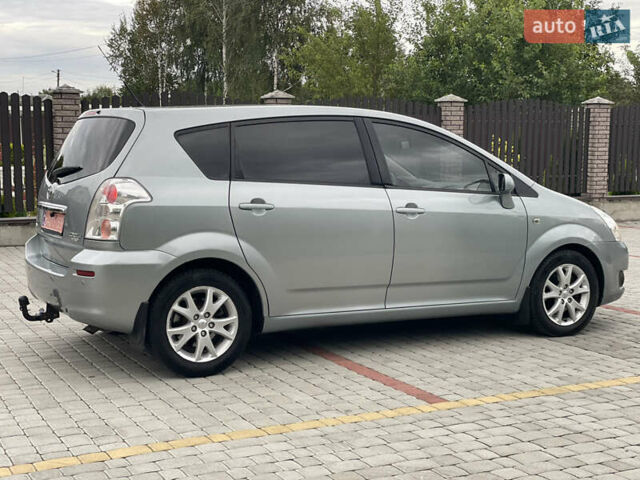 Сірий Тойота Королла Версо, об'ємом двигуна 2.2 л та пробігом 275 тис. км за 7400 $, фото 7 на Automoto.ua