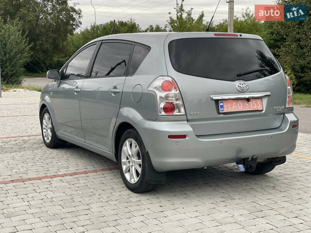 Сірий Тойота Королла Версо, об'ємом двигуна 2.2 л та пробігом 275 тис. км за 7400 $, фото 11 на Automoto.ua