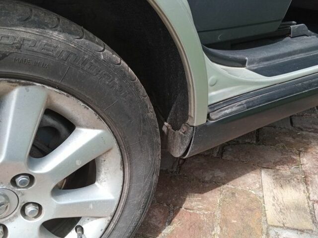 Серый Тойота Королла Версо, объемом двигателя 2 л и пробегом 350 тыс. км за 4500 $, фото 4 на Automoto.ua