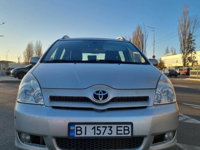 Серый Тойота Королла Версо, объемом двигателя 1.8 л и пробегом 217 тыс. км за 4300 $, фото 5 на Automoto.ua