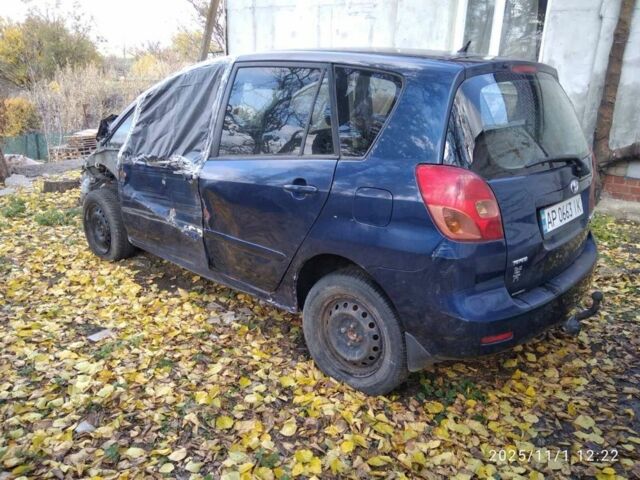 Синий Тойота Королла Версо, объемом двигателя 1.8 л и пробегом 200 тыс. км за 1150 $, фото 1 на Automoto.ua