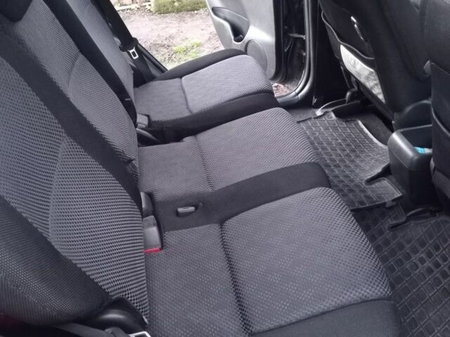 Синий Тойота Королла Версо, объемом двигателя 2 л и пробегом 253 тыс. км за 5000 $, фото 4 на Automoto.ua