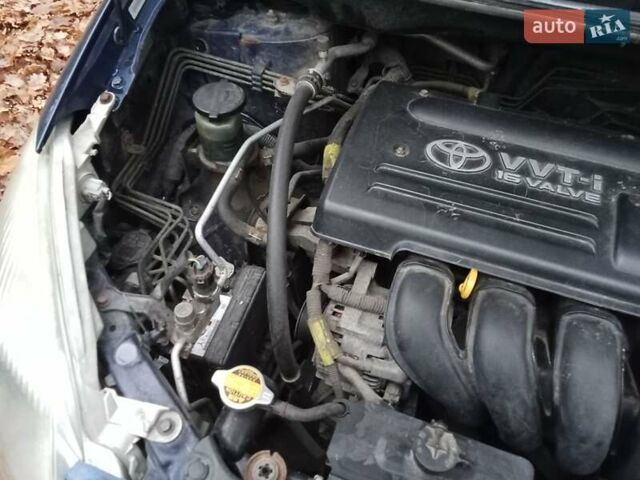 Синій Тойота Королла Версо, об'ємом двигуна 1.8 л та пробігом 336 тис. км за 4180 $, фото 19 на Automoto.ua