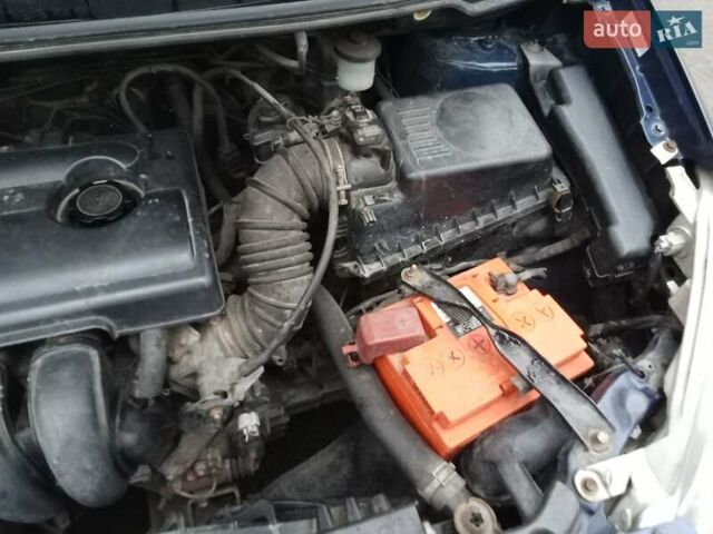 Синій Тойота Королла Версо, об'ємом двигуна 1.8 л та пробігом 336 тис. км за 4180 $, фото 20 на Automoto.ua