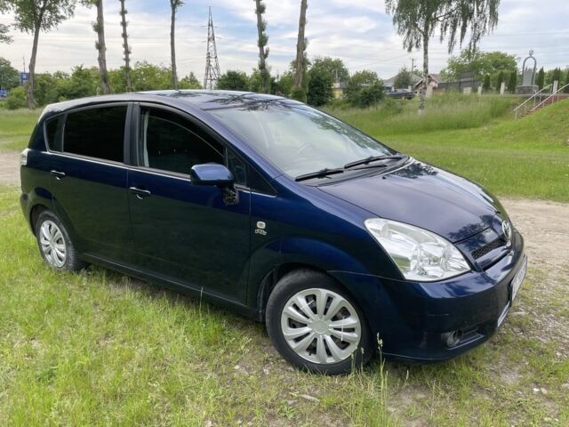 Синий Тойота Королла Версо, объемом двигателя 2 л и пробегом 314 тыс. км за 5600 $, фото 2 на Automoto.ua