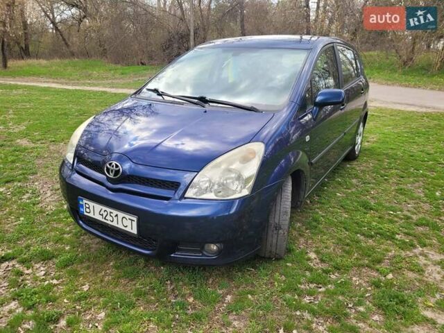 Синий Тойота Королла Версо, объемом двигателя 2.23 л и пробегом 247 тыс. км за 6800 $, фото 2 на Automoto.ua