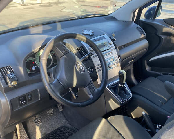 Синий Тойота Королла Версо, объемом двигателя 2 л и пробегом 270 тыс. км за 6100 $, фото 9 на Automoto.ua