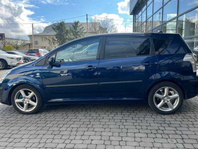 Синий Тойота Королла Версо, объемом двигателя 2.2 л и пробегом 268 тыс. км за 7800 $, фото 3 на Automoto.ua