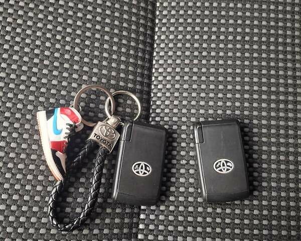 Синий Тойота Королла Версо, объемом двигателя 2.23 л и пробегом 326 тыс. км за 6550 $, фото 26 на Automoto.ua